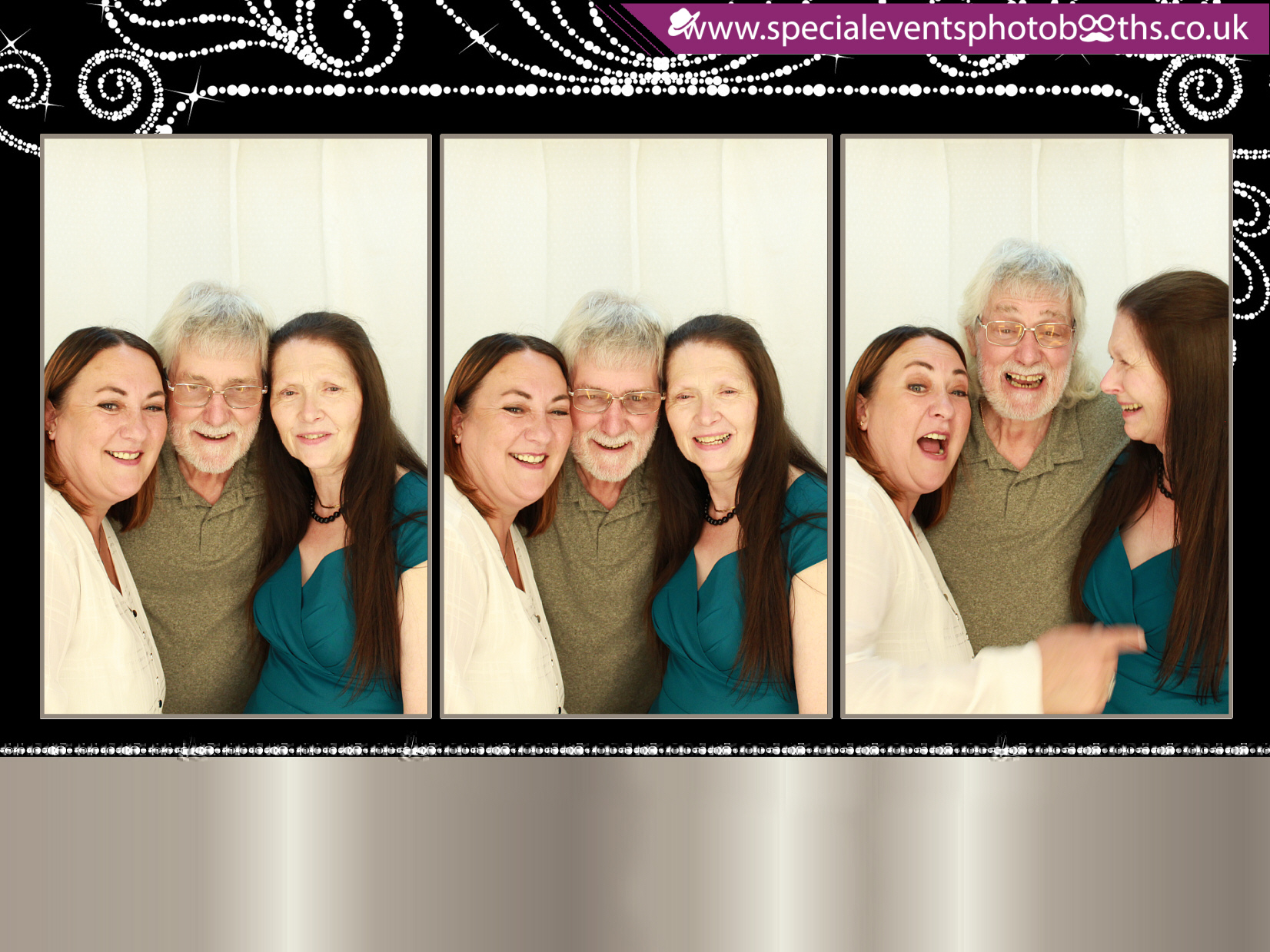 Linda's 70th Birthday | View more photos from the event at my.specialeventsphotobooths.co.uk/u/SpecialEventsPhotoBooths/Lindas-70th-Birthday