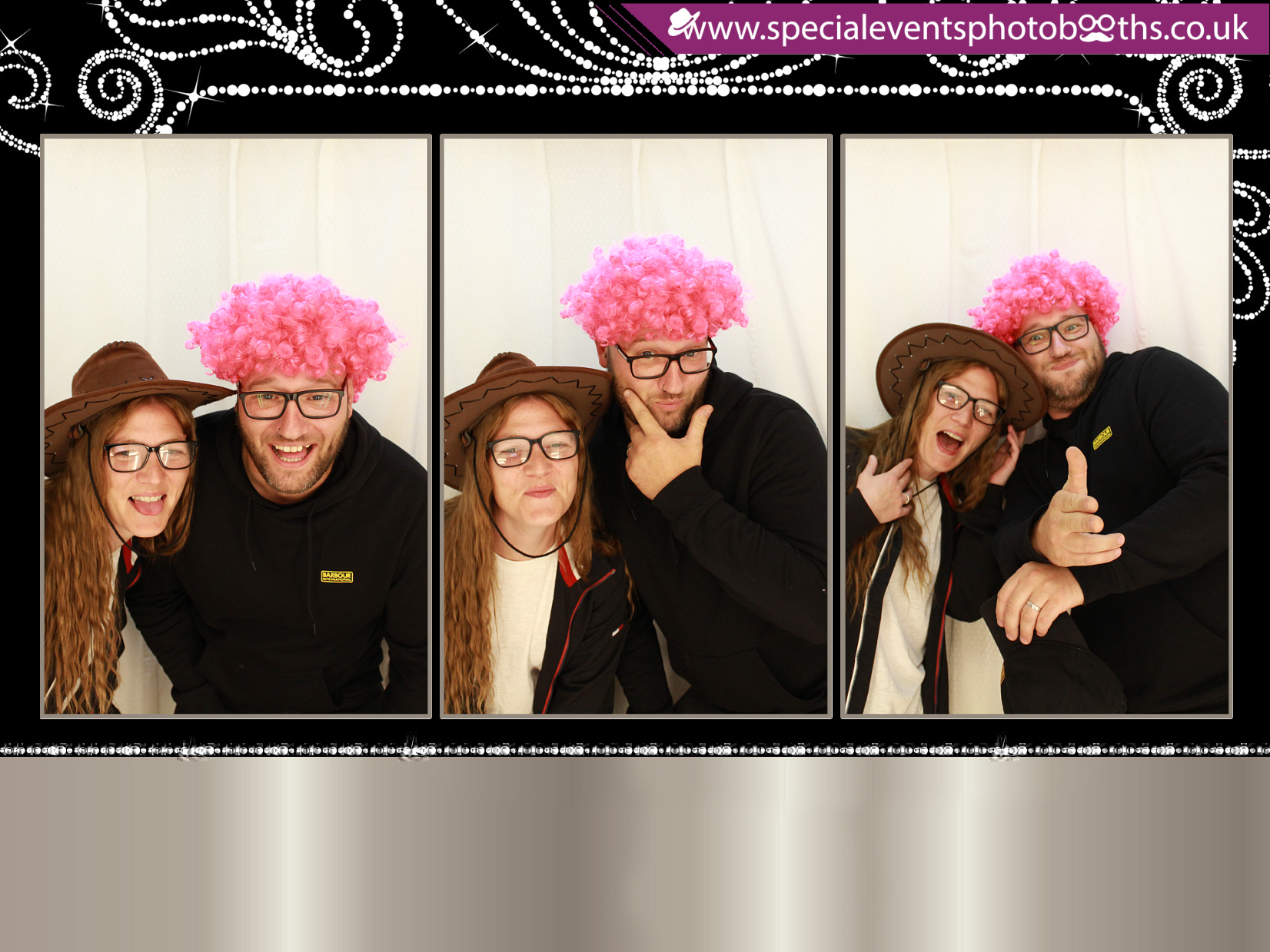Linda's 70th Birthday | View more photos from the event at my.specialeventsphotobooths.co.uk/u/SpecialEventsPhotoBooths/Lindas-70th-Birthday