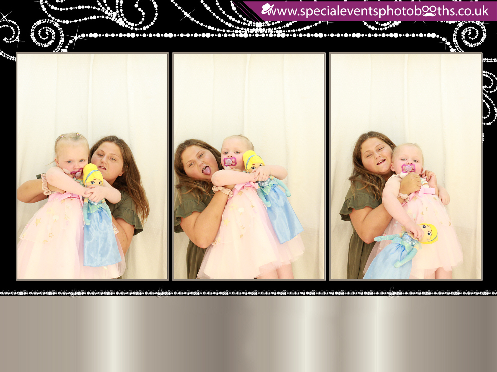 Linda's 70th Birthday | View more photos from the event at my.specialeventsphotobooths.co.uk/u/SpecialEventsPhotoBooths/Lindas-70th-Birthday