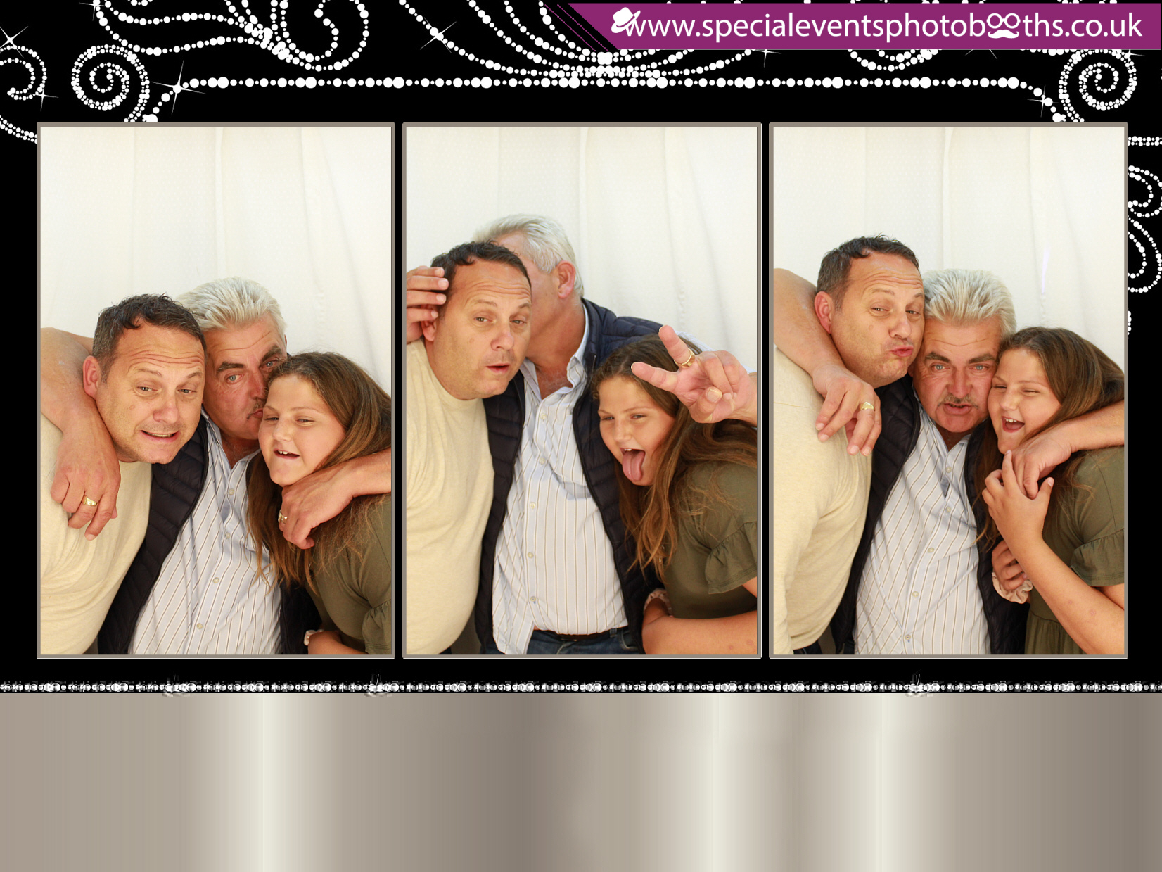 Linda's 70th Birthday | View more photos from the event at my.specialeventsphotobooths.co.uk/u/SpecialEventsPhotoBooths/Lindas-70th-Birthday