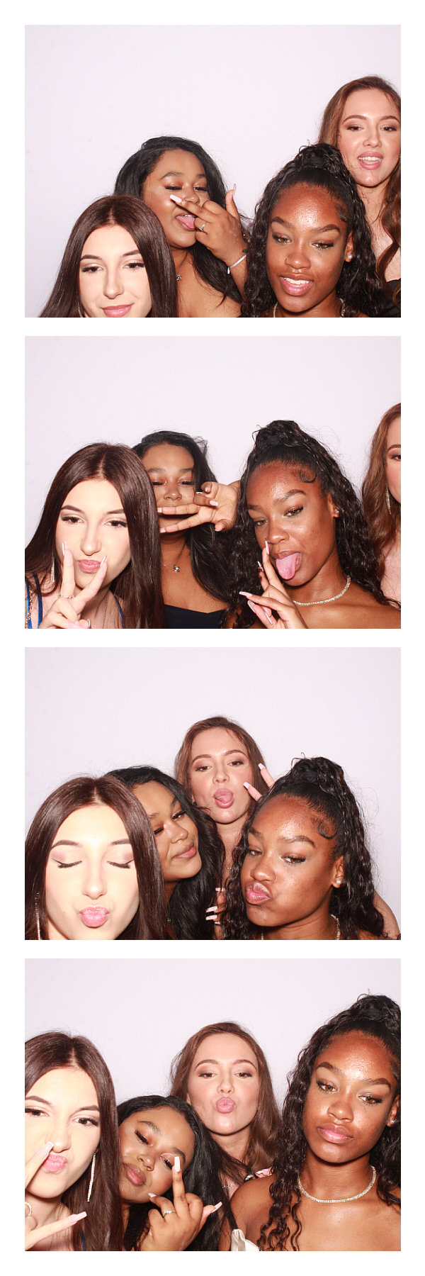 East Barnet School Prom 2022 | View more photos from the event at gallery.thephotocabin.co.uk/u/ThePhotoCabin/East-Barnet-School-Prom-2022