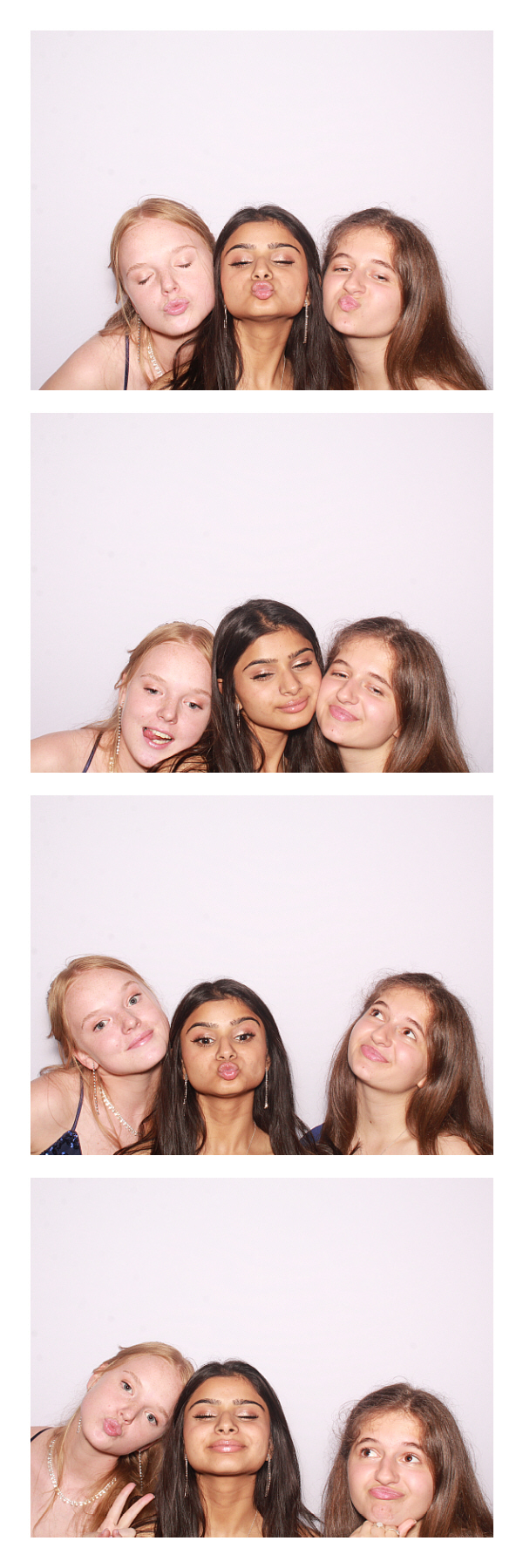 East Barnet School Prom 2022 | View more photos from the event at gallery.thephotocabin.co.uk/u/ThePhotoCabin/East-Barnet-School-Prom-2022