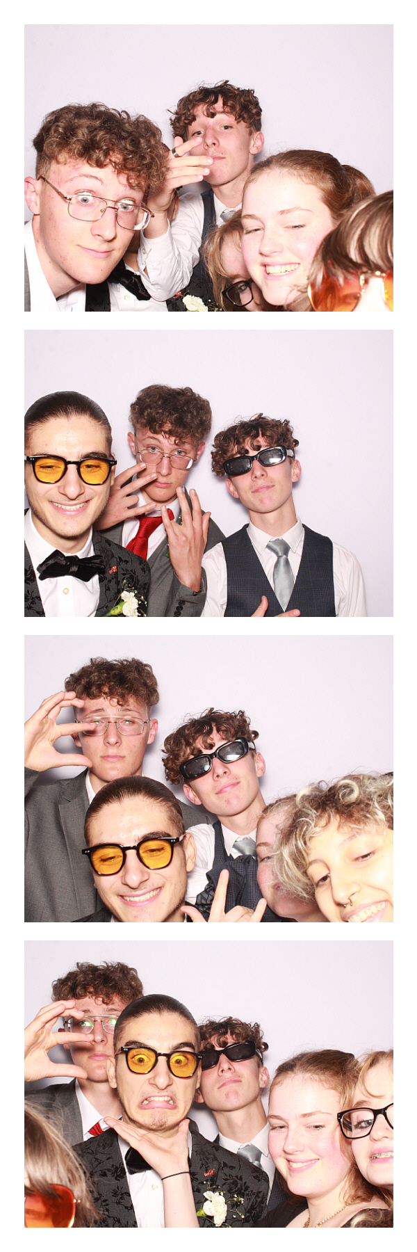 East Barnet School Prom 2022 | View more photos from the event at gallery.thephotocabin.co.uk/u/ThePhotoCabin/East-Barnet-School-Prom-2022