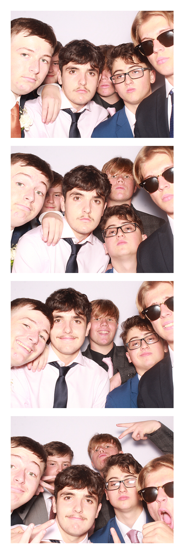 East Barnet School Prom 2022 | View more photos from the event at gallery.thephotocabin.co.uk/u/ThePhotoCabin/East-Barnet-School-Prom-2022