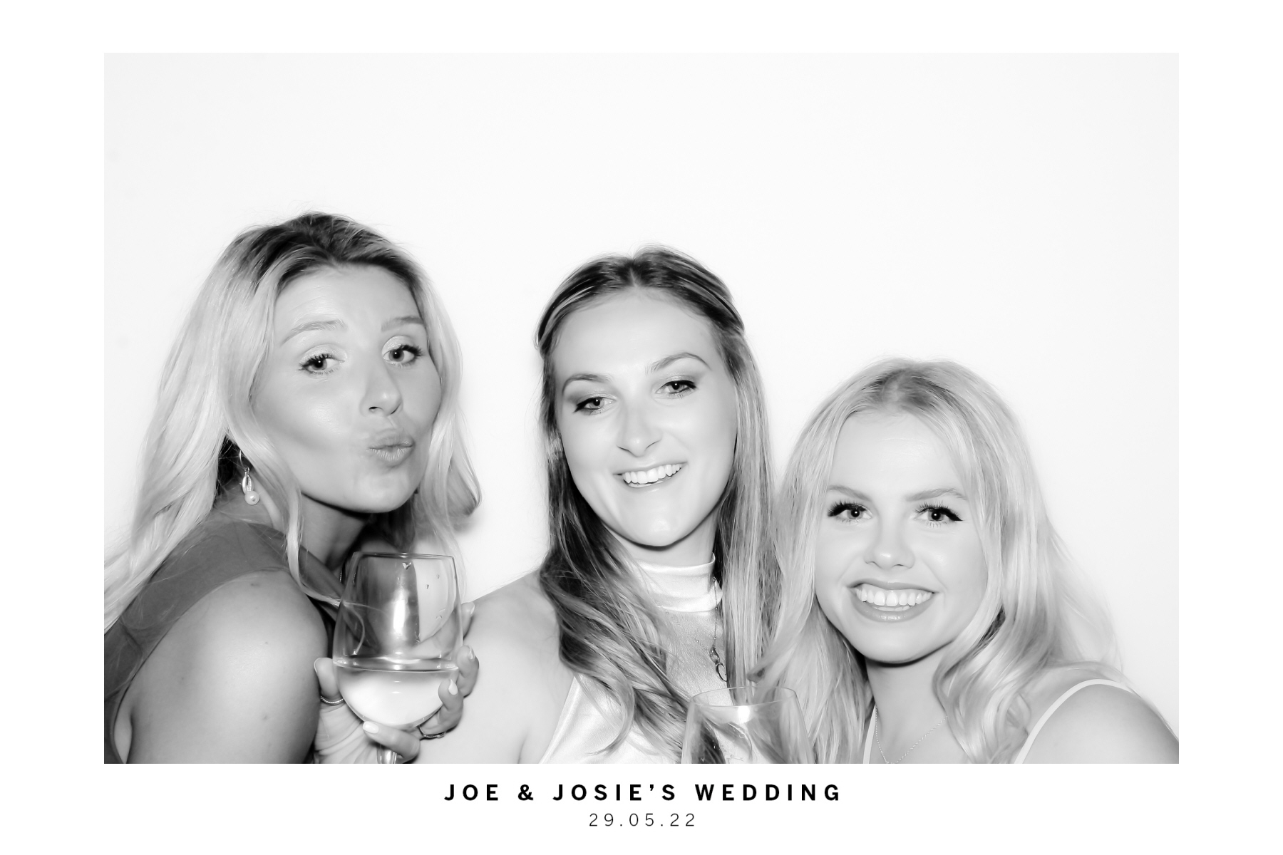 Joe & Josie's Wedding | View more photos from the event at gallery.thephotocabin.co.uk/u/ThePhotoCabin/Joe-Josies-Wedding