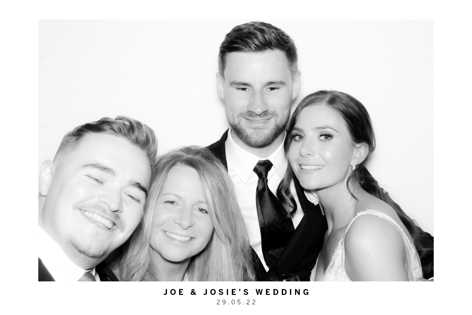 Joe & Josie's Wedding | View more photos from the event at gallery.thephotocabin.co.uk/u/ThePhotoCabin/Joe-Josies-Wedding