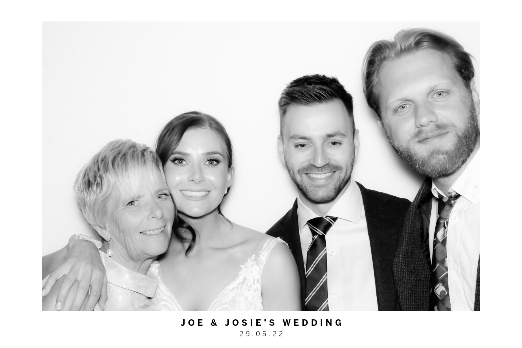 Joe & Josie's Wedding | View more photos from the event at gallery.thephotocabin.co.uk/u/ThePhotoCabin/Joe-Josies-Wedding