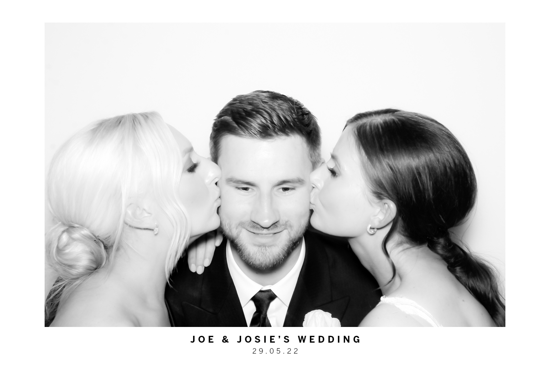 Joe & Josie's Wedding | View more photos from the event at gallery.thephotocabin.co.uk/u/ThePhotoCabin/Joe-Josies-Wedding