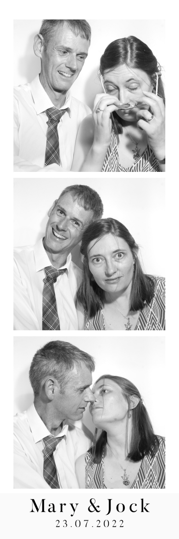 Mary & Jock | View more photos from the event at gallery.thephotocabin.co.uk/u/ThePhotoCabin/Mary-Jock