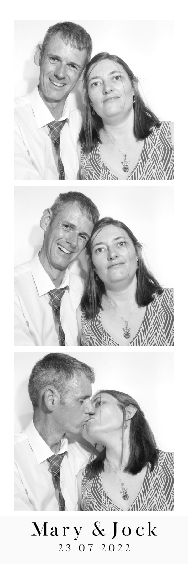 Mary & Jock | View more photos from the event at gallery.thephotocabin.co.uk/u/ThePhotoCabin/Mary-Jock