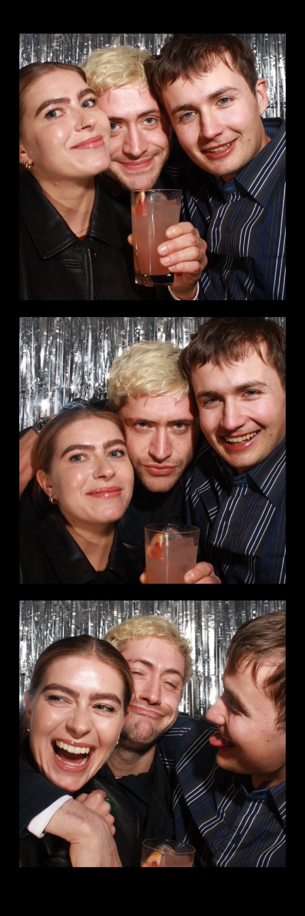 XL Christmas Party 2022 | View more photos from the event at gallery.thephotocabin.co.uk/u/ThePhotoCabin/XL-Christmas-Party-2022