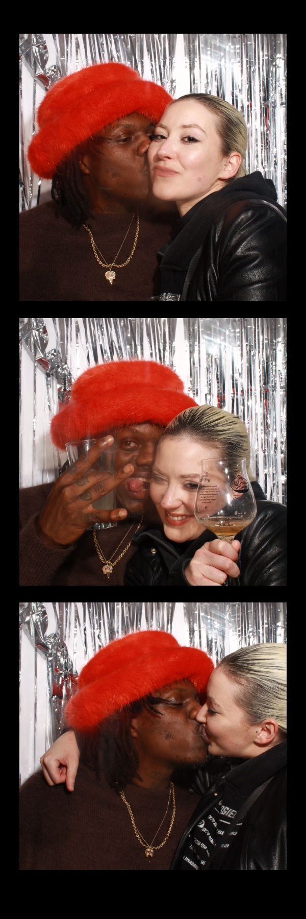 XL Christmas Party 2022 | View more photos from the event at gallery.thephotocabin.co.uk/u/ThePhotoCabin/XL-Christmas-Party-2022