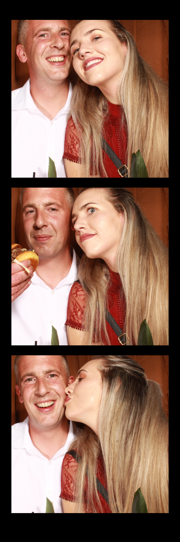 Jenna and Jon’s Welcome Wedding Party | View more photos from the event at gallery.thephotocabin.co.uk/u/ThePhotoCabin/Jenna-and-Jon’s-Welcome-Wedding-Party