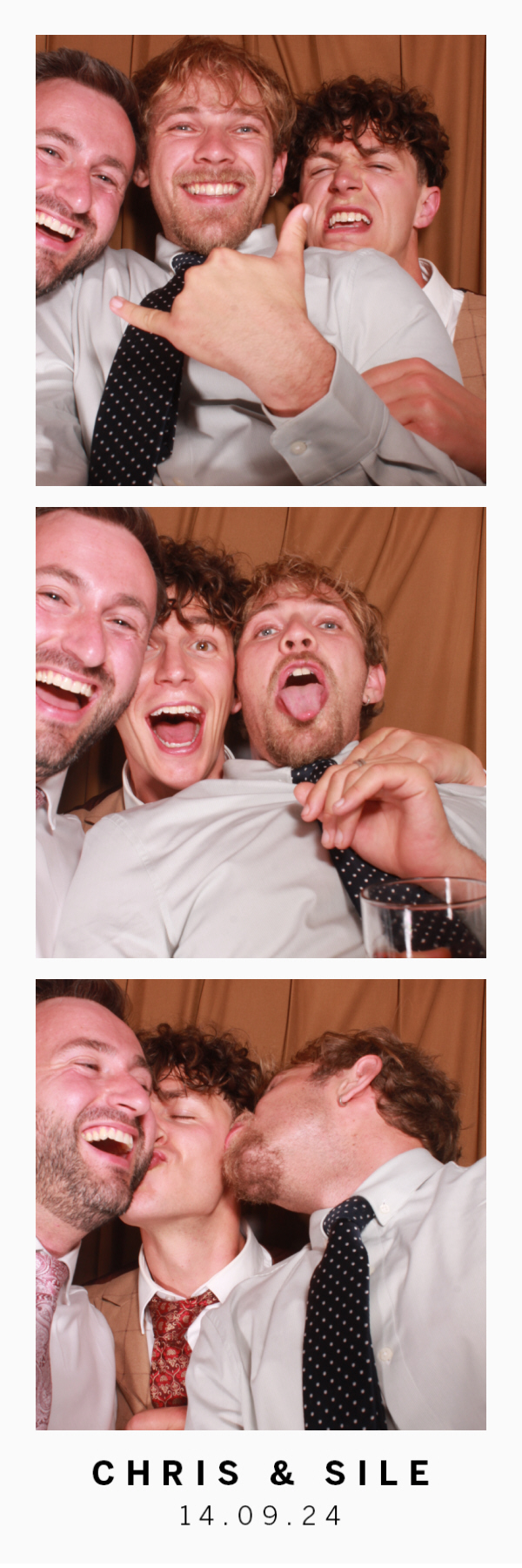 Chris & Sile | View more photos from the event at gallery.thephotocabin.co.uk/u/ThePhotoCabin/Chris-Sile