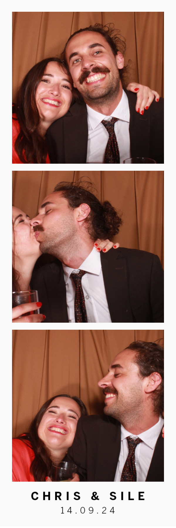 Chris & Sile | View more photos from the event at gallery.thephotocabin.co.uk/u/ThePhotoCabin/Chris-Sile