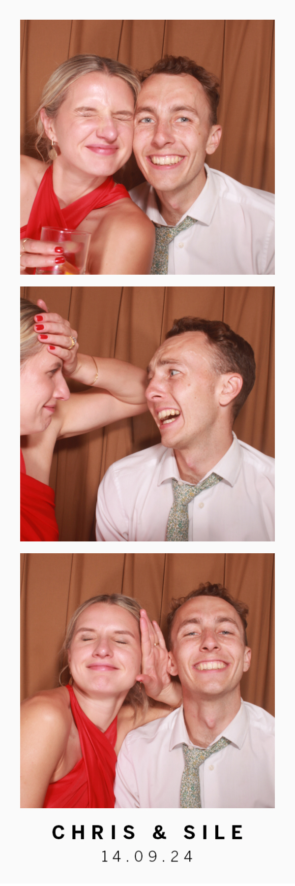 Chris & Sile | View more photos from the event at gallery.thephotocabin.co.uk/u/ThePhotoCabin/Chris-Sile