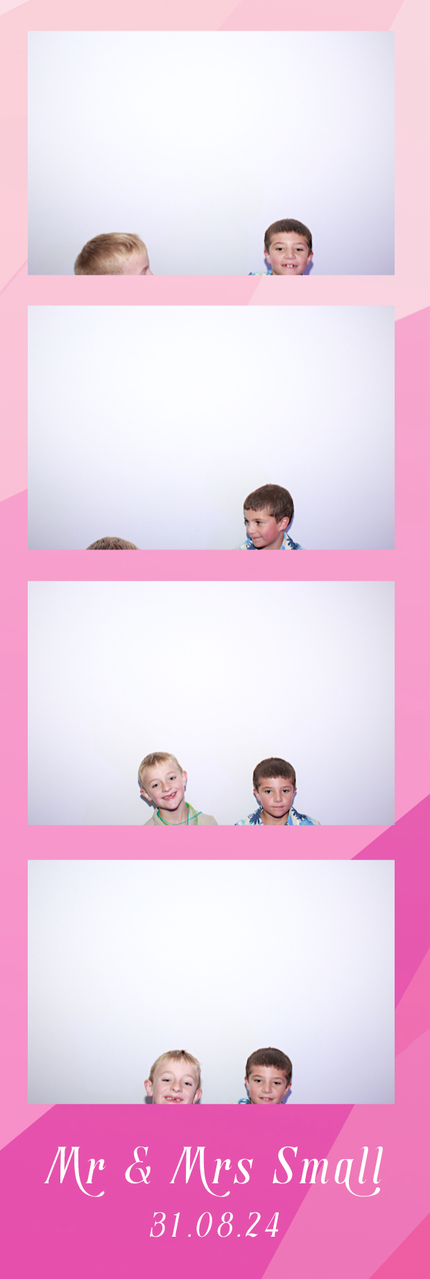 Mr & Mrs Small | View more photos from the event at gallery.thephotocabin.co.uk/u/ThePhotoCabin/Mr-Mrs-Small