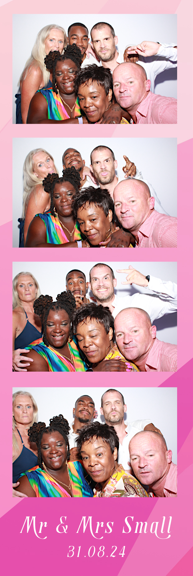 Mr & Mrs Small | View more photos from the event at gallery.thephotocabin.co.uk/u/ThePhotoCabin/Mr-Mrs-Small