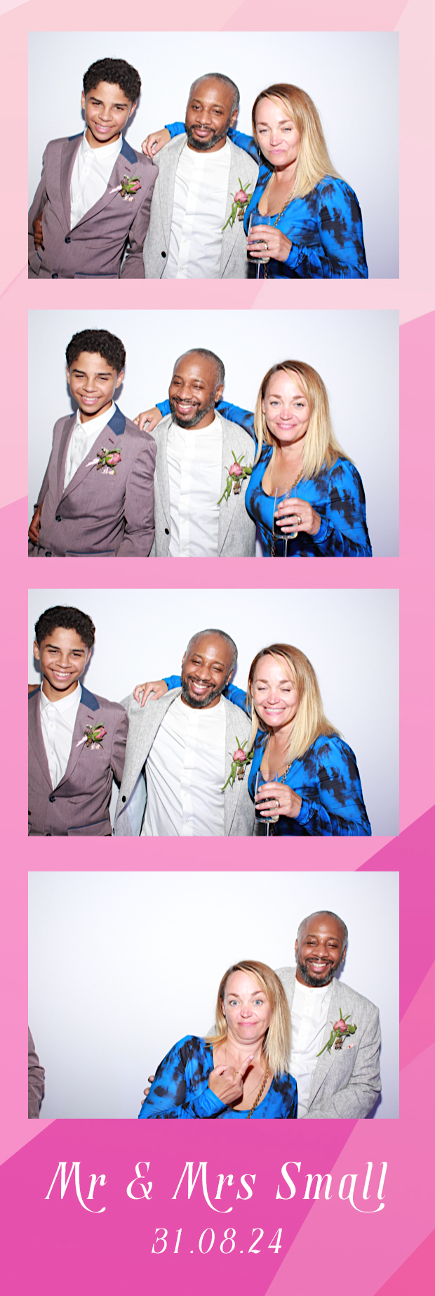 Mr & Mrs Small | View more photos from the event at gallery.thephotocabin.co.uk/u/ThePhotoCabin/Mr-Mrs-Small