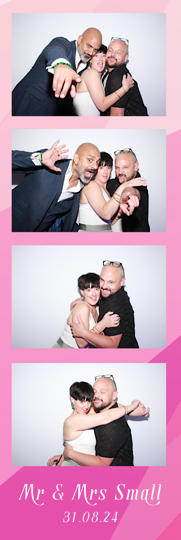 Mr & Mrs Small | View more photos from the event at gallery.thephotocabin.co.uk/u/ThePhotoCabin/Mr-Mrs-Small