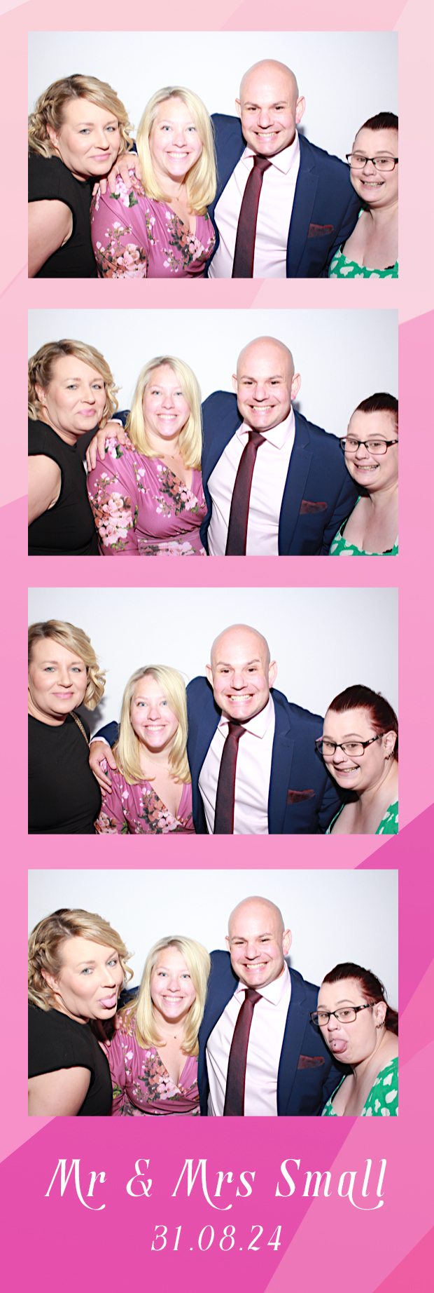 Mr & Mrs Small | View more photos from the event at gallery.thephotocabin.co.uk/u/ThePhotoCabin/Mr-Mrs-Small
