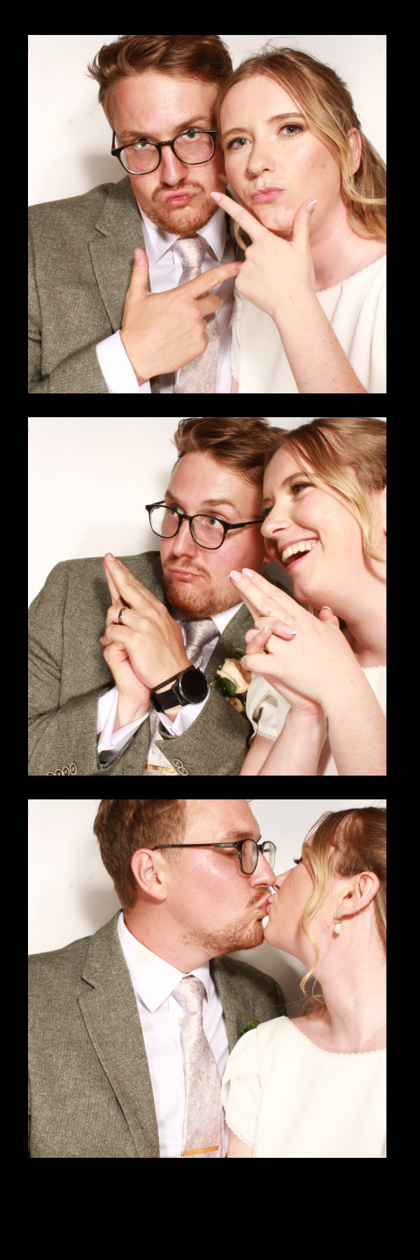 Lauren & James' Wedding  | View more photos from the event at gallery.thephotocabin.co.uk/u/ThePhotoCabin/Lauren-James-Wedding