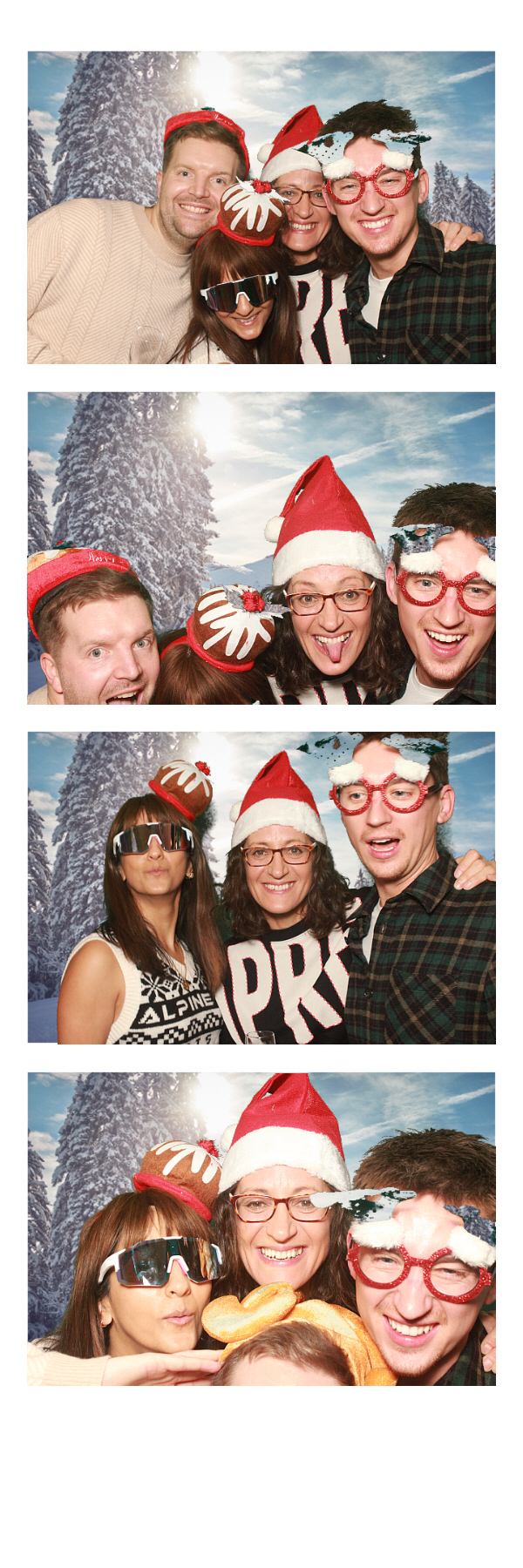 Cedar Christmas Party | View more photos from the event at gallery.thephotocabin.co.uk/u/ThePhotoCabin/Cedar-Christmas-Party