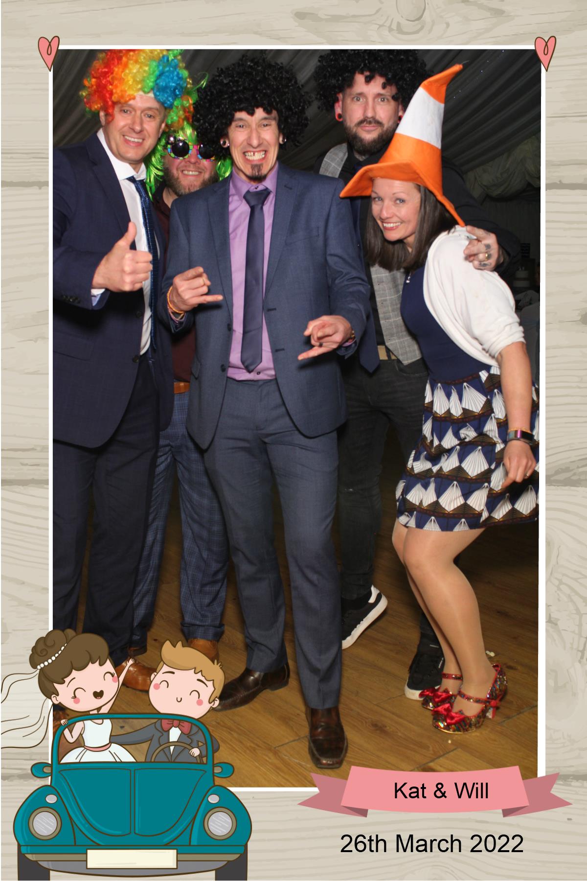 will and kat | View more photos from the event at gallery.cornwallentertainment.co.uk/u/craigcornwallentertainmentcouk/will-and-kat