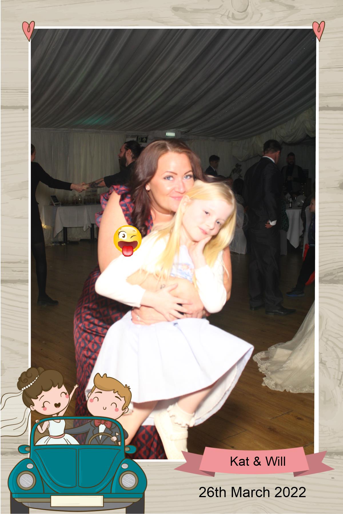 will and kat | View more photos from the event at gallery.cornwallentertainment.co.uk/u/craigcornwallentertainmentcouk/will-and-kat