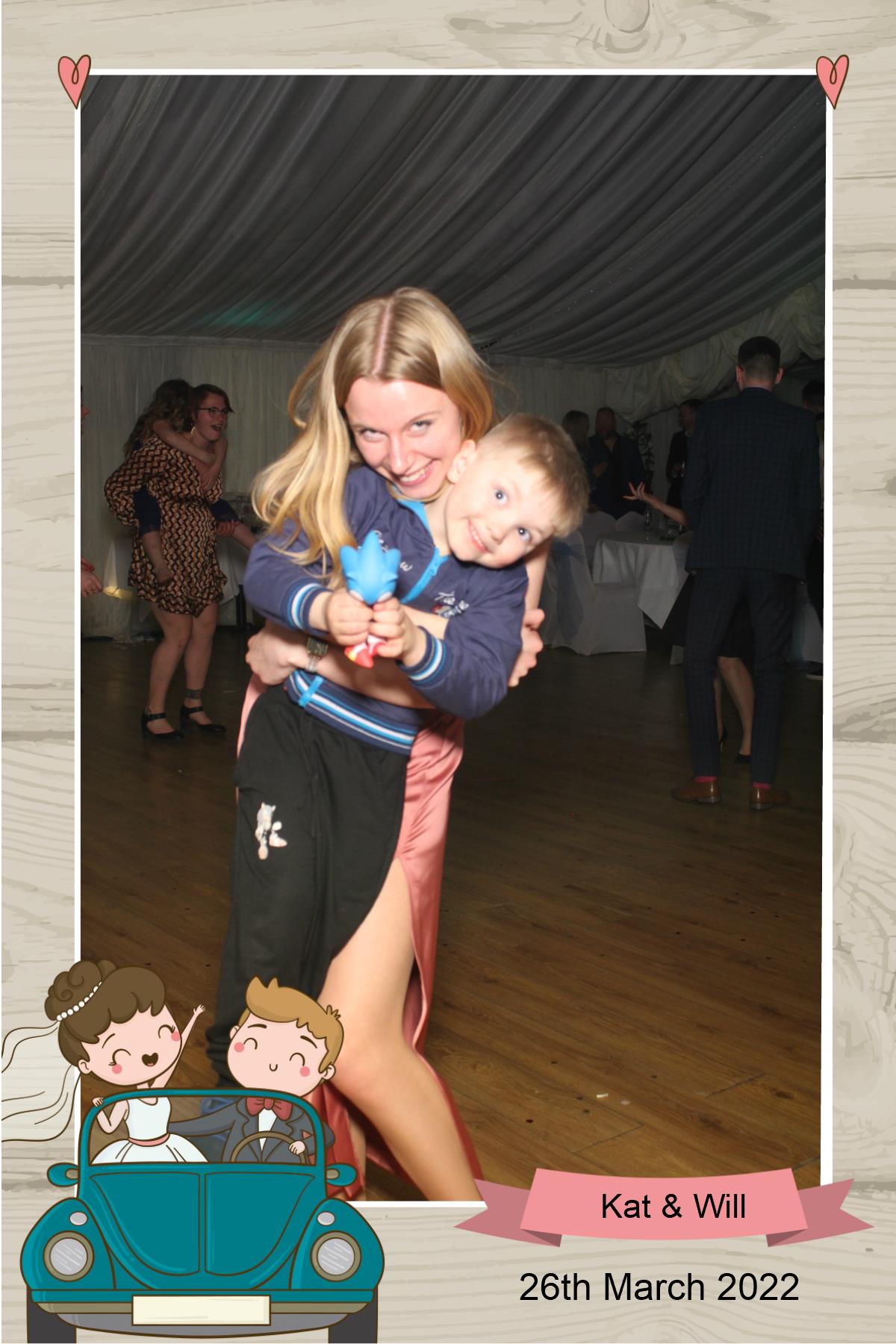 will and kat | View more photos from the event at gallery.cornwallentertainment.co.uk/u/craigcornwallentertainmentcouk/will-and-kat