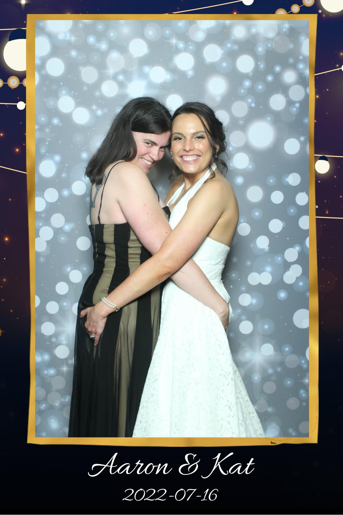 Aaron & Kat | View more photos from the event at gallery.myselfiemirror.ca/u/romanmyselfiemirrorca/Aaron-Kat