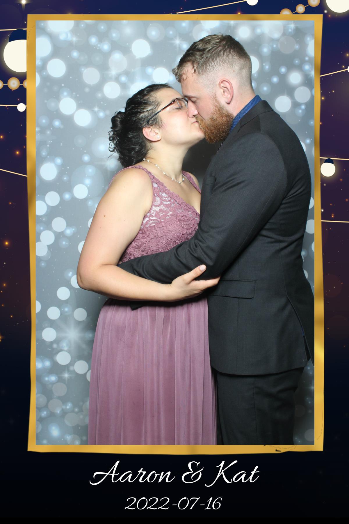 Aaron & Kat | View more photos from the event at gallery.myselfiemirror.ca/u/romanmyselfiemirrorca/Aaron-Kat