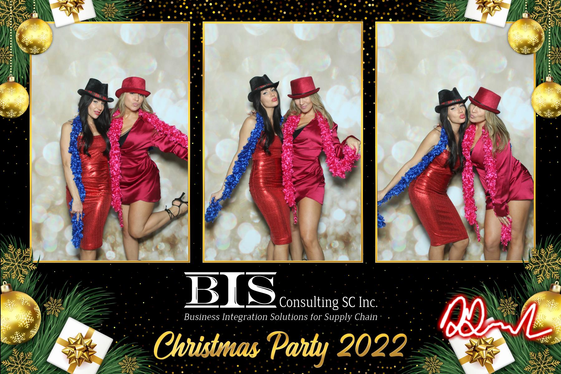 BIS Christmas Party | View more photos from the event at gallery.myselfiemirror.ca/u/romanmyselfiemirrorca/BIS-Christmas-Party