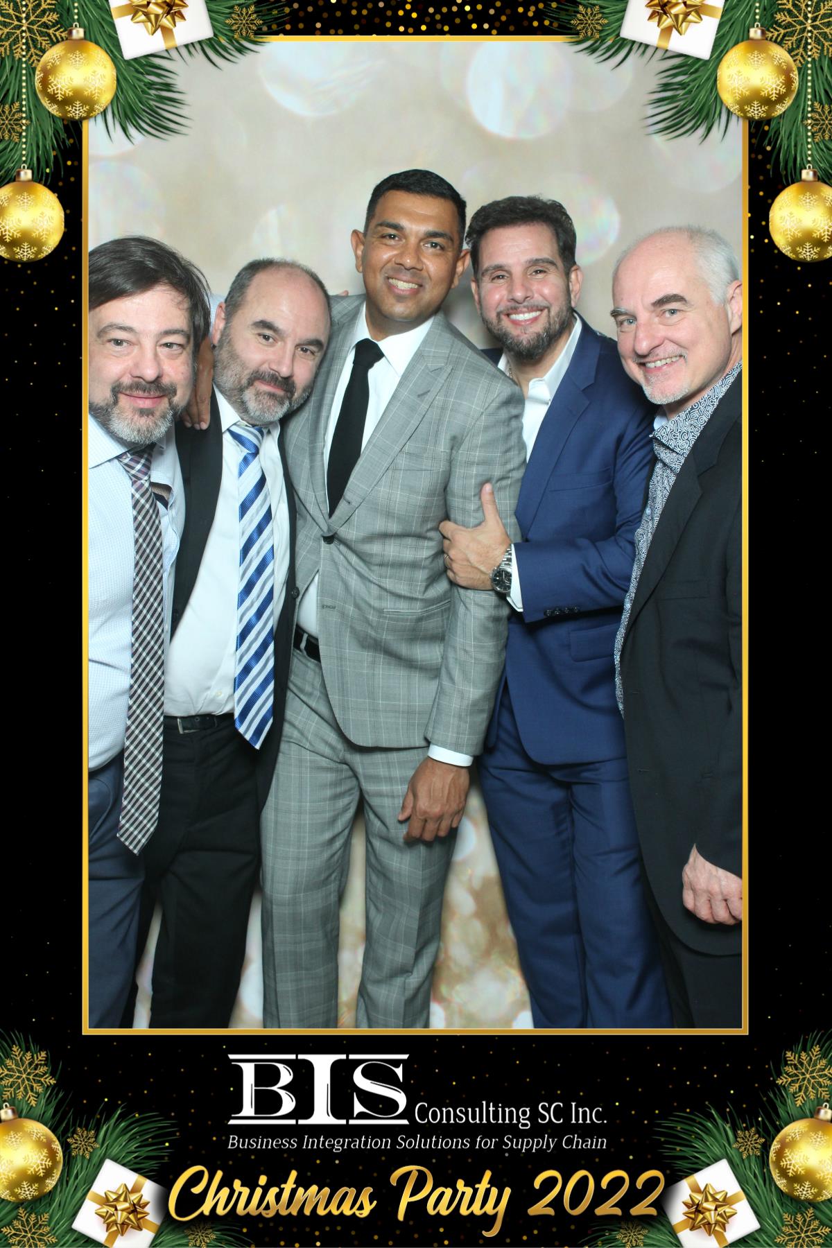 BIS Christmas Party | View more photos from the event at gallery.myselfiemirror.ca/u/romanmyselfiemirrorca/BIS-Christmas-Party