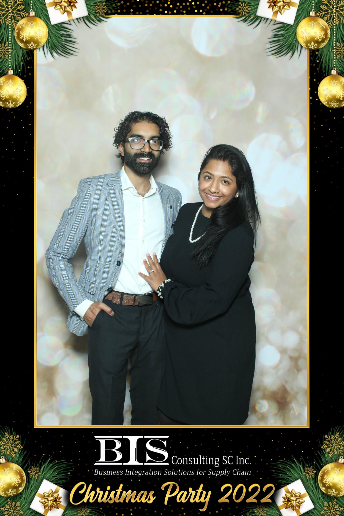 BIS Christmas Party | View more photos from the event at gallery.myselfiemirror.ca/u/romanmyselfiemirrorca/BIS-Christmas-Party