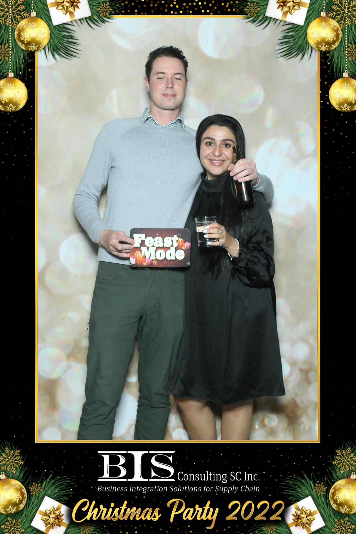 BIS Christmas Party | View more photos from the event at gallery.myselfiemirror.ca/u/romanmyselfiemirrorca/BIS-Christmas-Party