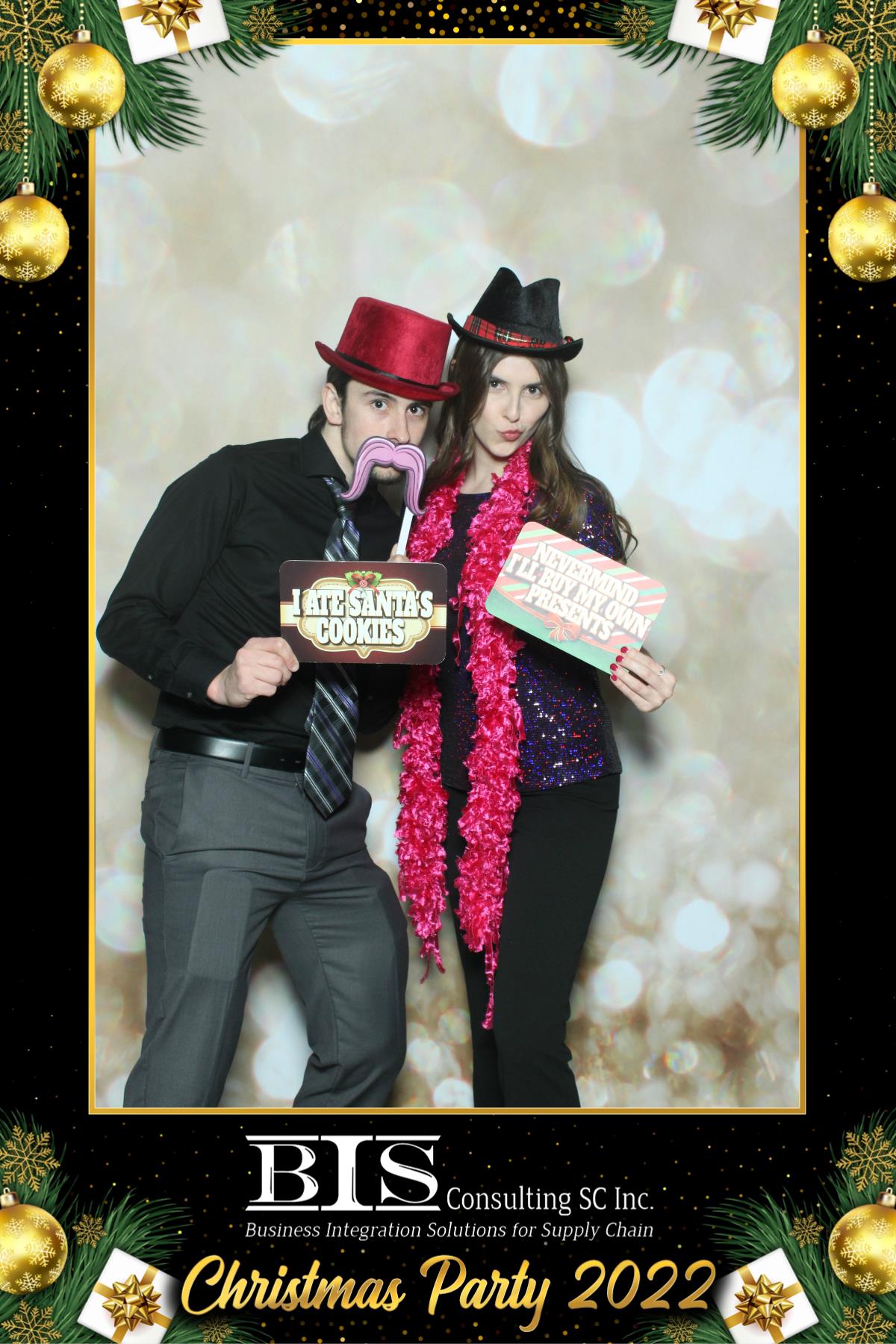 BIS Christmas Party | View more photos from the event at gallery.myselfiemirror.ca/u/romanmyselfiemirrorca/BIS-Christmas-Party