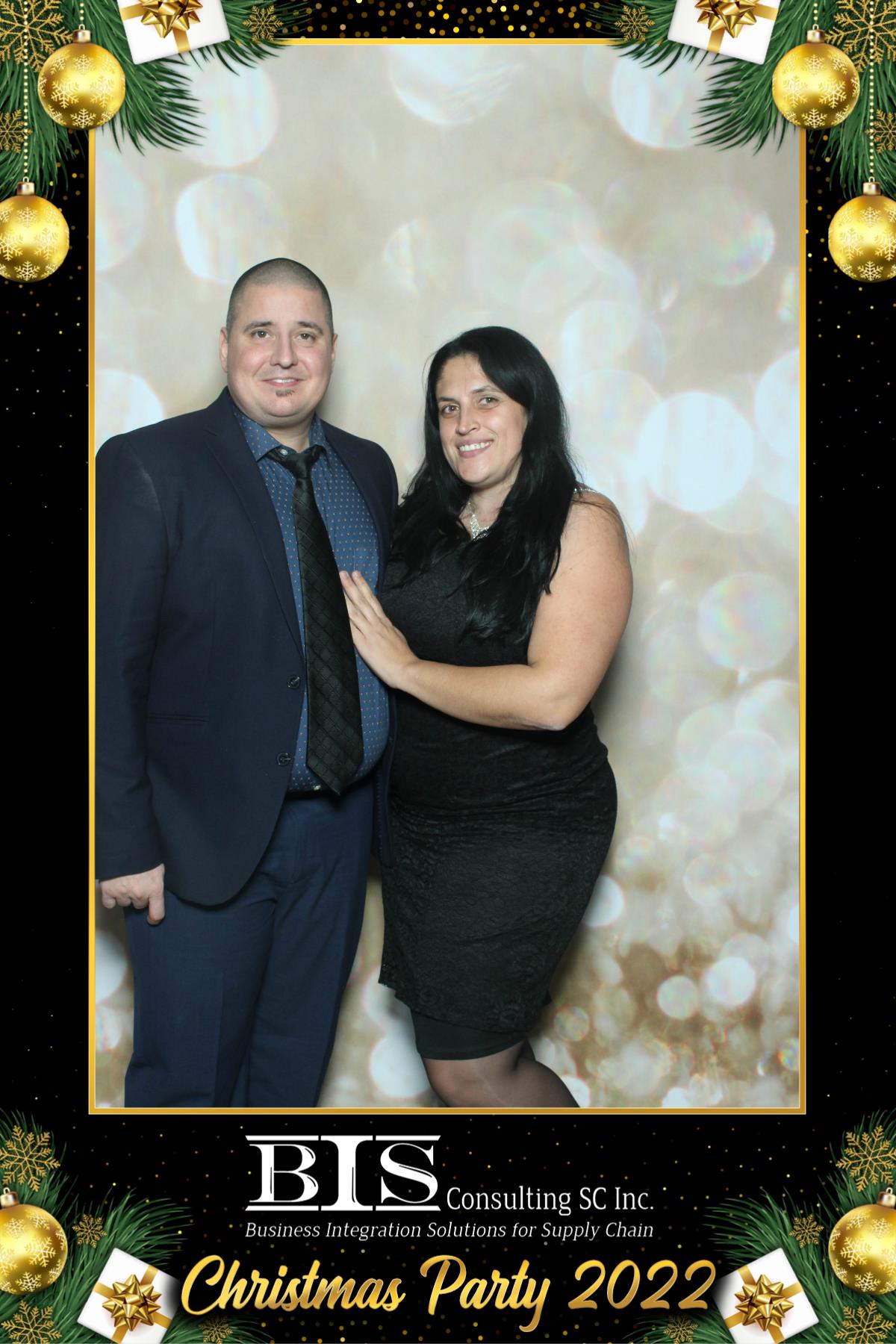 BIS Christmas Party | View more photos from the event at gallery.myselfiemirror.ca/u/romanmyselfiemirrorca/BIS-Christmas-Party