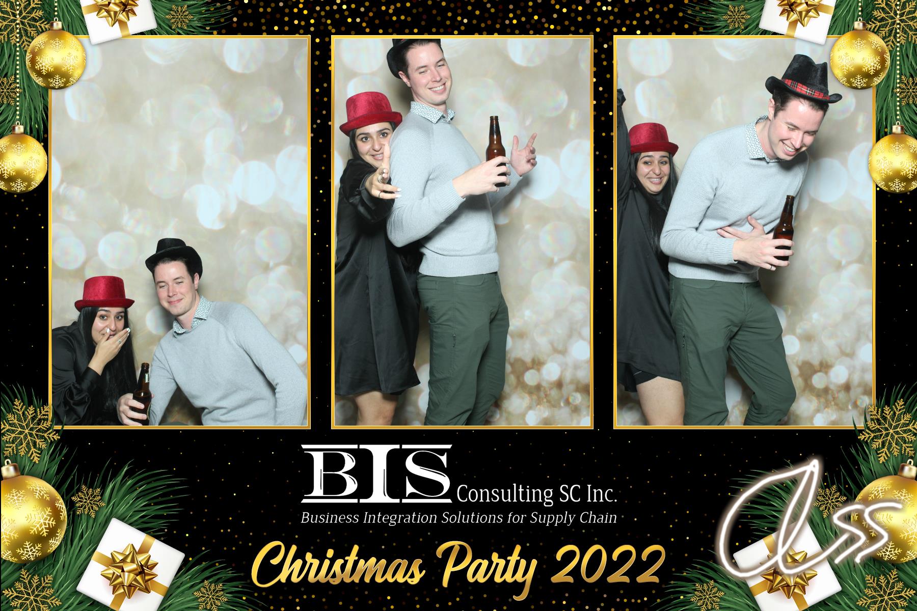 BIS Christmas Party | View more photos from the event at gallery.myselfiemirror.ca/u/romanmyselfiemirrorca/BIS-Christmas-Party