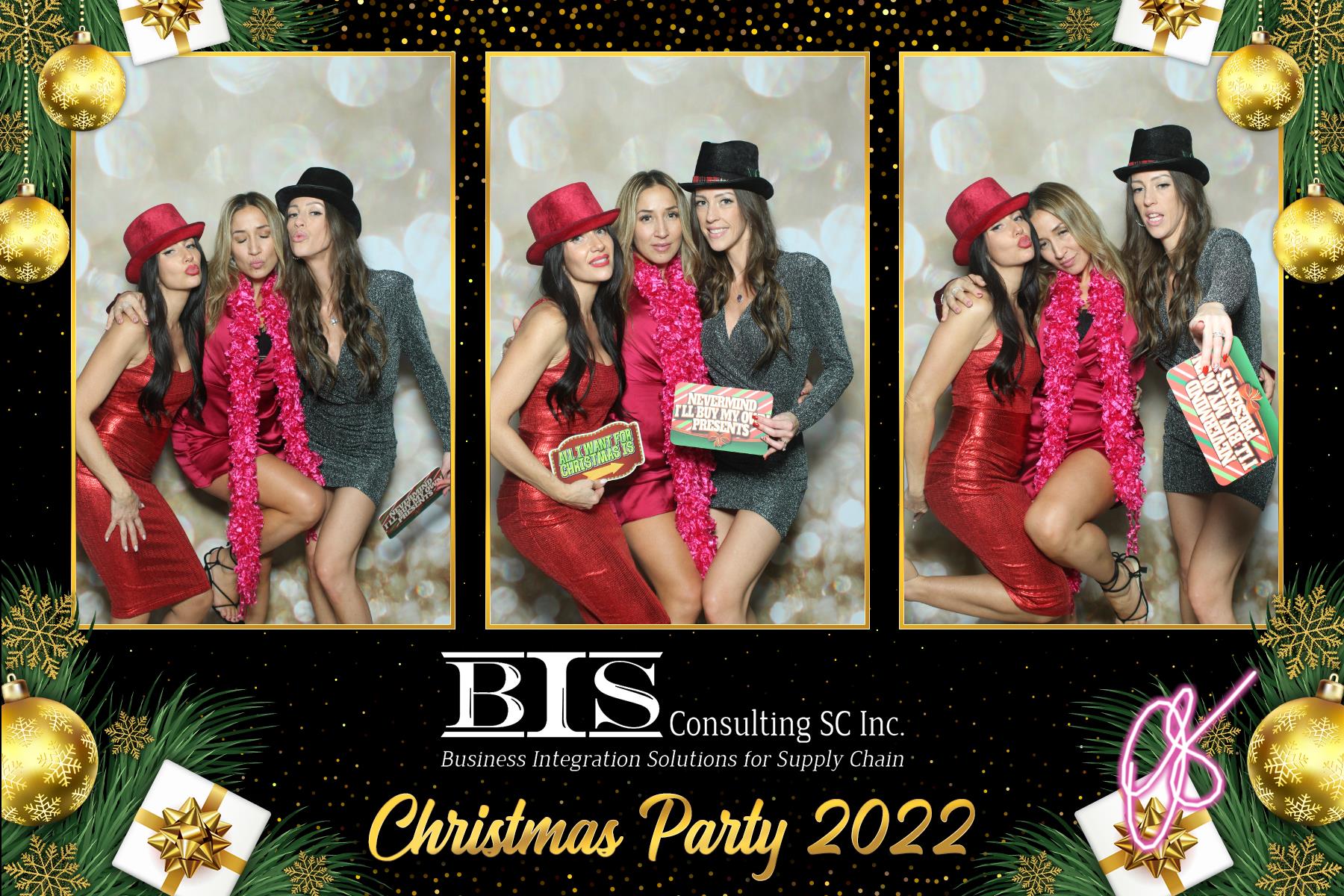 BIS Christmas Party | View more photos from the event at gallery.myselfiemirror.ca/u/romanmyselfiemirrorca/BIS-Christmas-Party