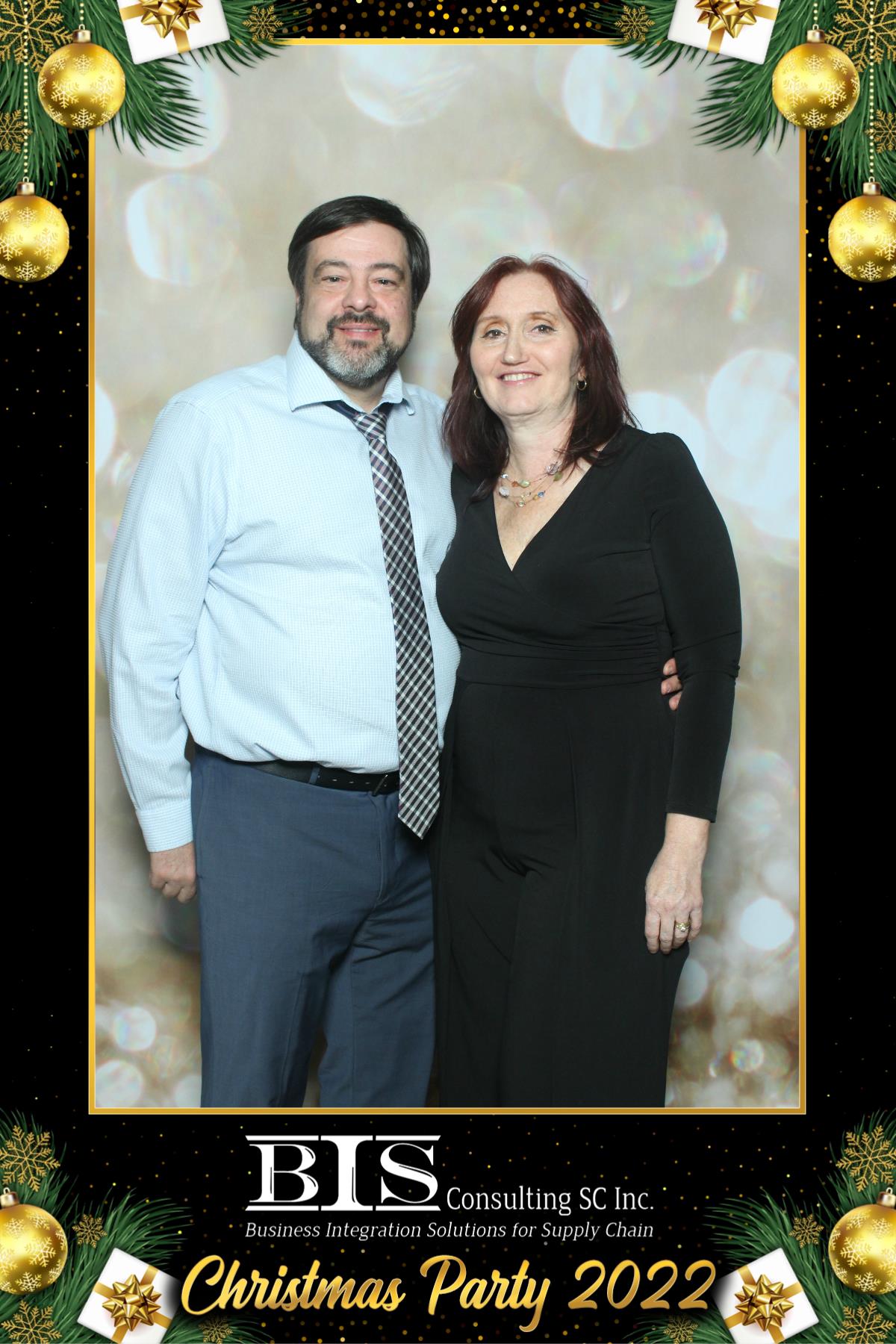 BIS Christmas Party | View more photos from the event at gallery.myselfiemirror.ca/u/romanmyselfiemirrorca/BIS-Christmas-Party