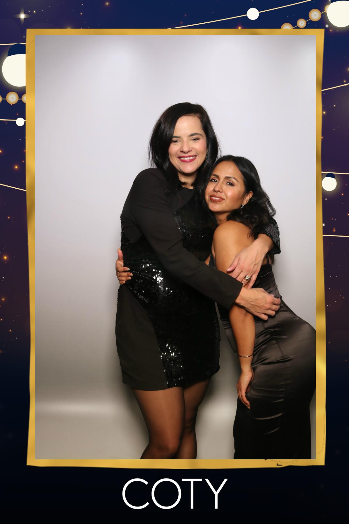 COTY Holiday Party | View more photos from the event at gallery.myselfiemirror.ca/u/romanmyselfiemirrorca/COTY-Holiday-Party