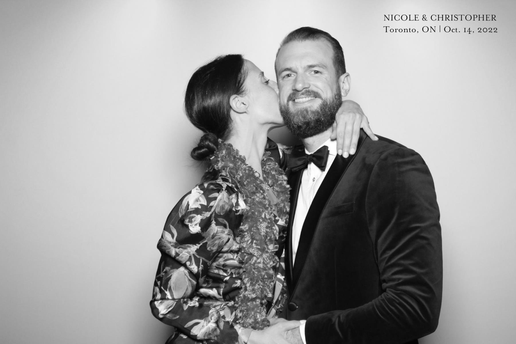 Christopher & Nicole | View more photos from the event at gallery.myselfiemirror.ca/u/romanmyselfiemirrorca/Christopher-Nicole