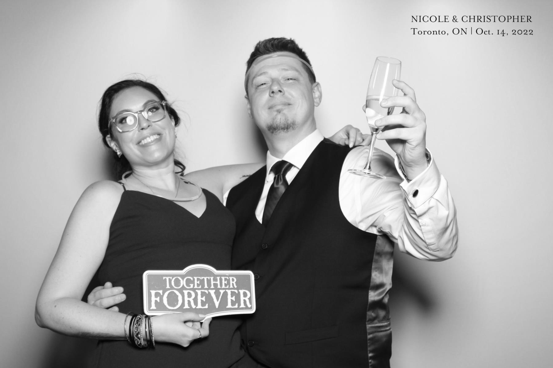 Christopher & Nicole | View more photos from the event at gallery.myselfiemirror.ca/u/romanmyselfiemirrorca/Christopher-Nicole
