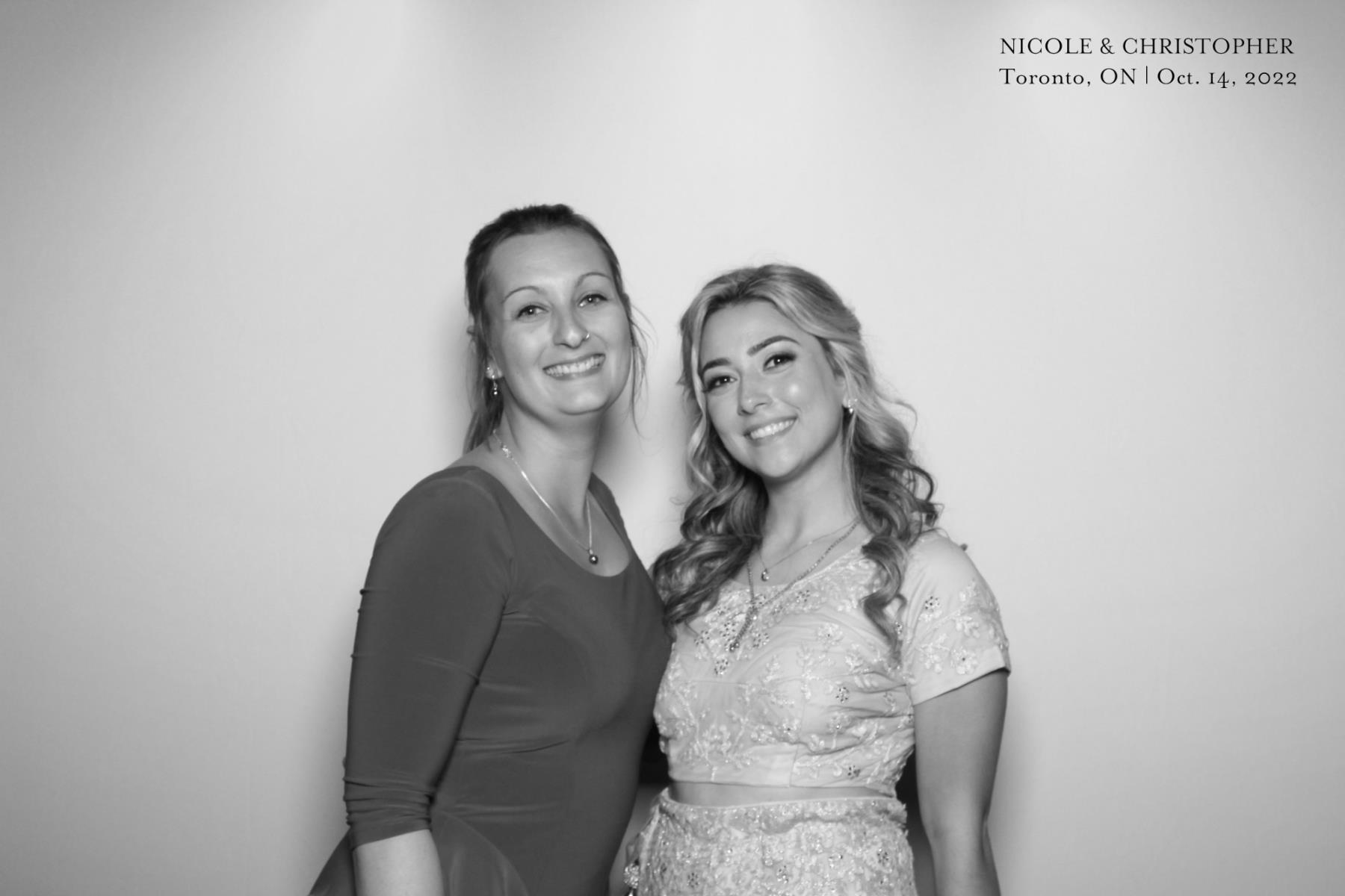 Christopher & Nicole | View more photos from the event at gallery.myselfiemirror.ca/u/romanmyselfiemirrorca/Christopher-Nicole
