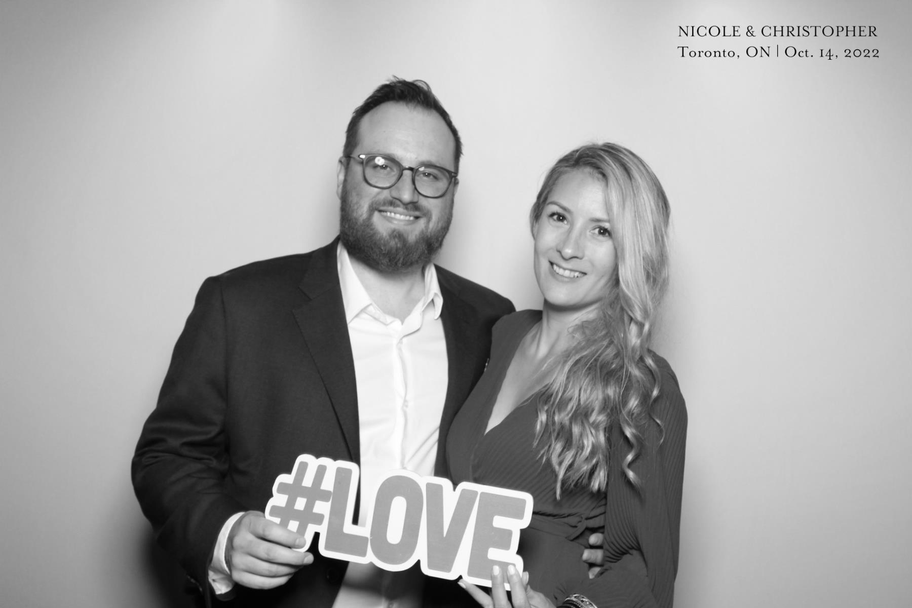 Christopher & Nicole | View more photos from the event at gallery.myselfiemirror.ca/u/romanmyselfiemirrorca/Christopher-Nicole