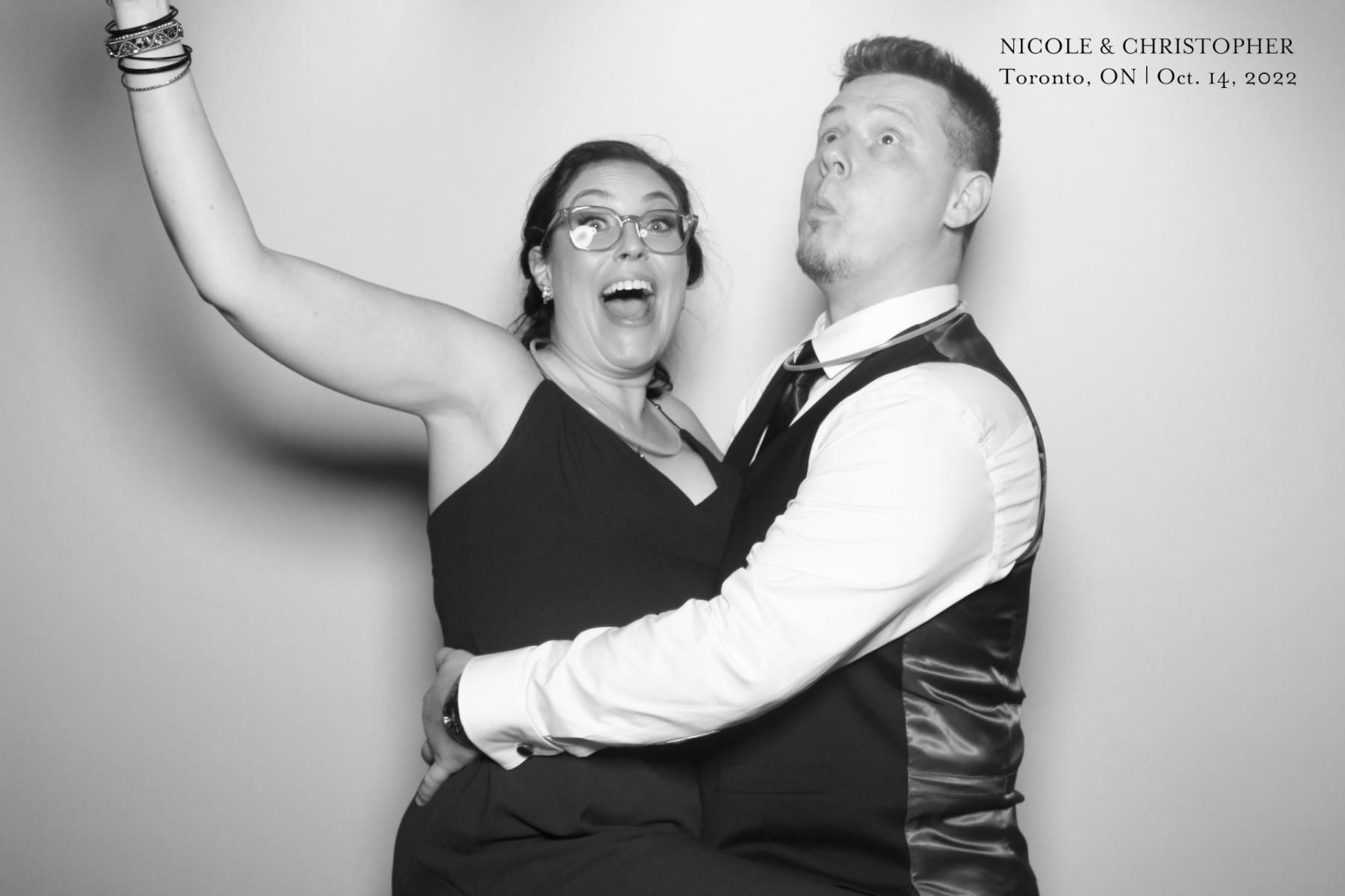 Christopher & Nicole | View more photos from the event at gallery.myselfiemirror.ca/u/romanmyselfiemirrorca/Christopher-Nicole