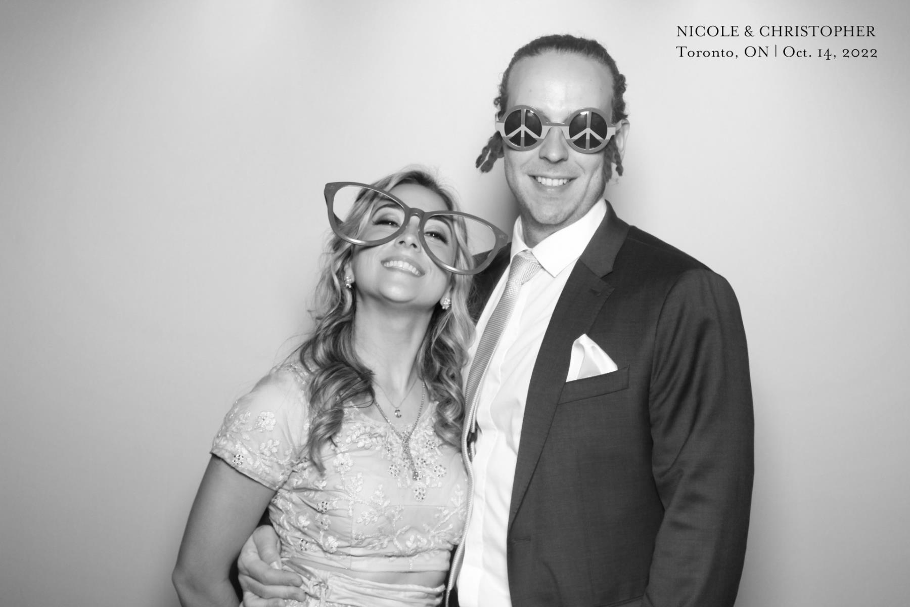 Christopher & Nicole | View more photos from the event at gallery.myselfiemirror.ca/u/romanmyselfiemirrorca/Christopher-Nicole