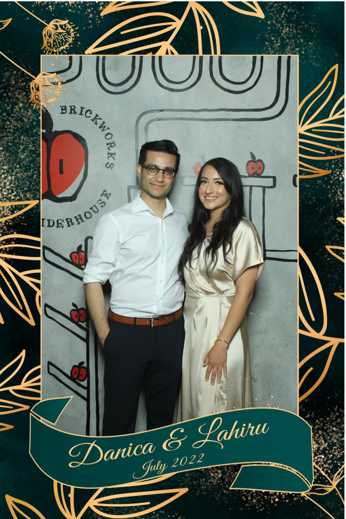 Danica & Lahiru | View more photos from the event at gallery.myselfiemirror.ca/u/romanmyselfiemirrorca/Danica-Lahiru