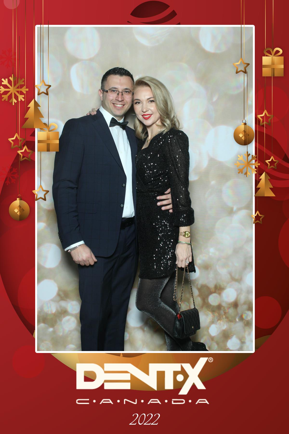 Dent-X Canada Christmas Party | View more photos from the event at gallery.myselfiemirror.ca/u/romanmyselfiemirrorca/Dent-X-Canada-Christmas-Party